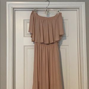 Off the shoulder blush maxi dress!